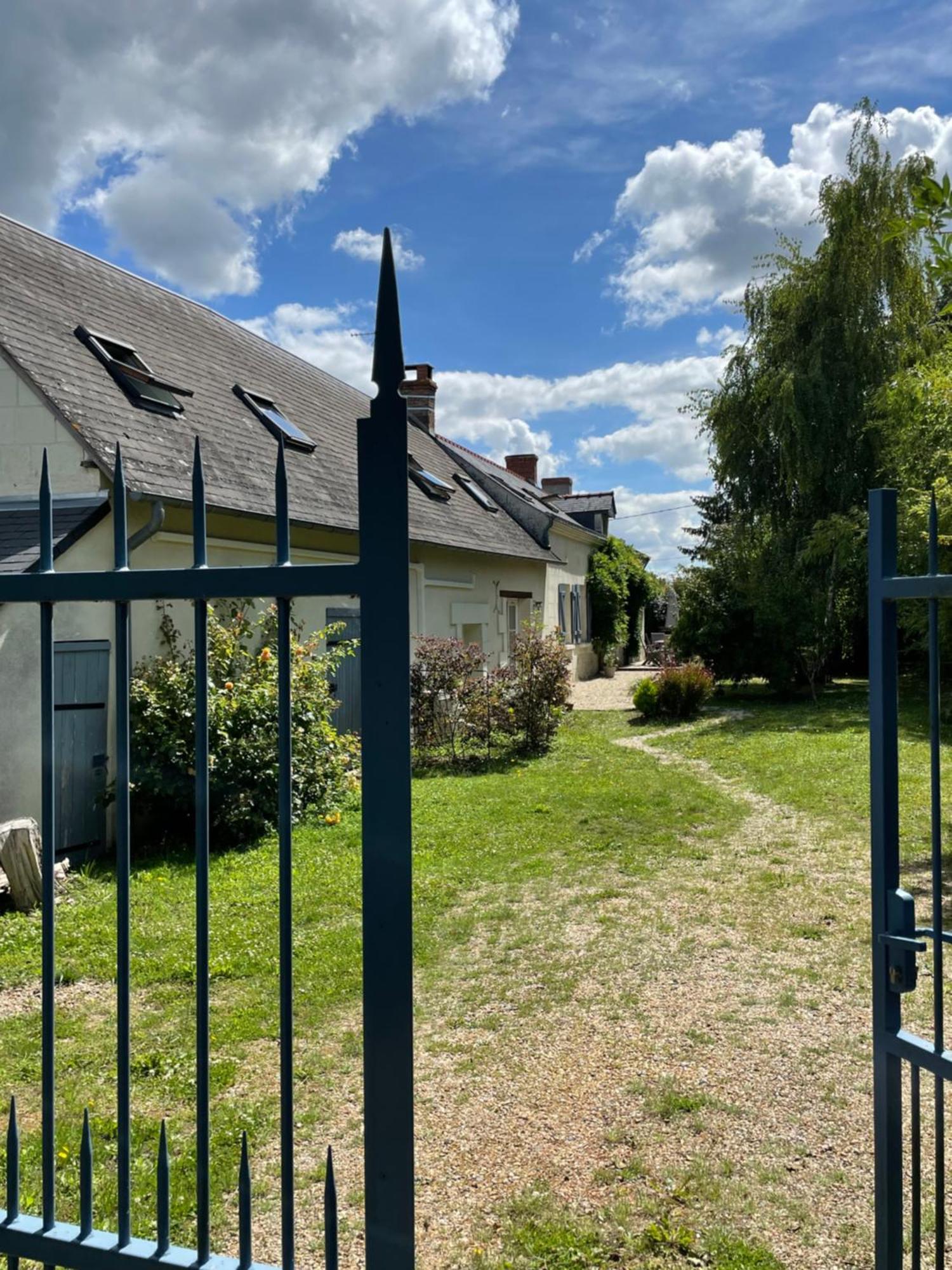 Chambres D Hotes Avec Piscine Et Spa La Foliere Saumur Villebernier Exterior foto